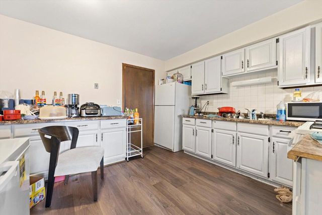 10112 W Sharon LANE, Milwaukee, WI 53225