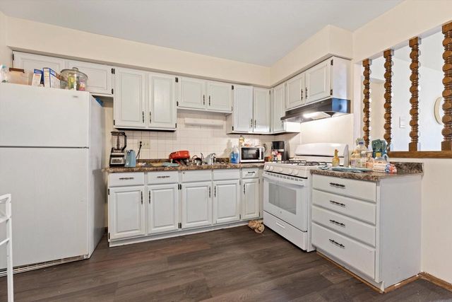 10112 W Sharon LANE, Milwaukee, WI 53225