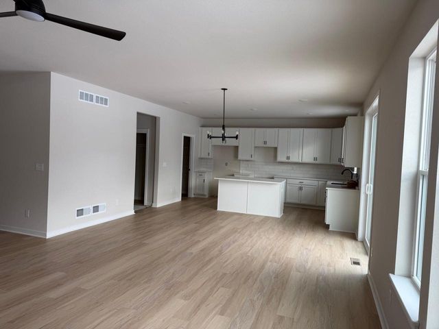 1549 Patton DRIVE, Hartford, WI 53027