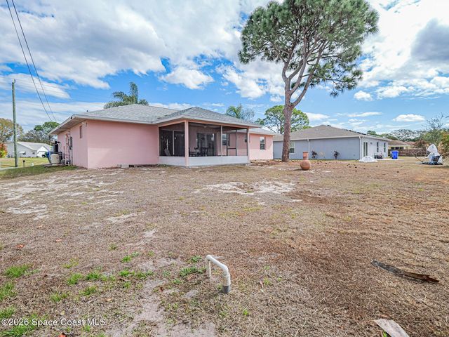483 Melrose Lane, Sebastian, FL 32958