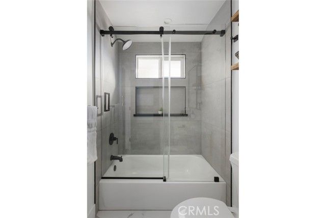 2842 W Avenue 33, Los Angeles, CA 90065