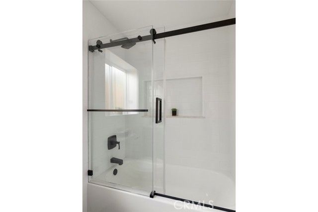 2842 W Avenue 33, Los Angeles, CA 90065