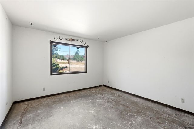 11560 Darling Road, Agua Dulce, CA 91390