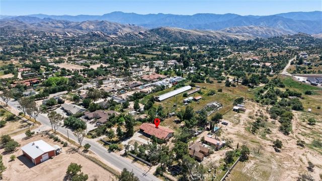 11560 Darling Road, Agua Dulce, CA 91390