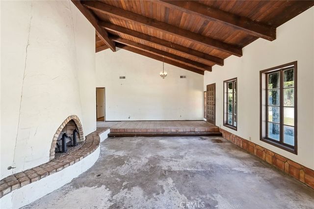 11560 Darling Road, Agua Dulce, CA 91390