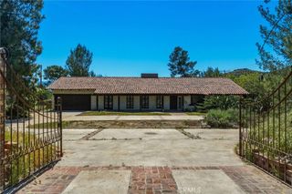 11560 Darling Road, Agua Dulce, CA 91390
