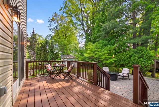 55 Canterbury Drive, Ramsey, NJ 07446