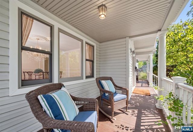55 Canterbury Drive, Ramsey, NJ 07446