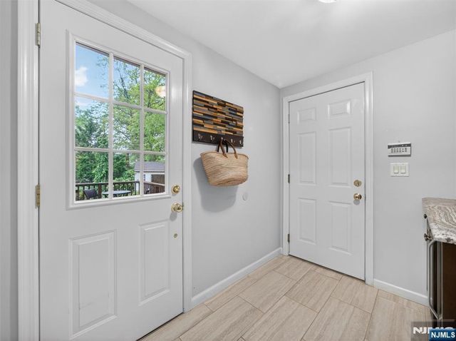 55 Canterbury Drive, Ramsey, NJ 07446
