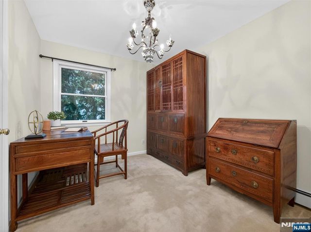 55 Canterbury Drive, Ramsey, NJ 07446