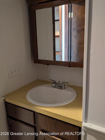 200 Dexter Road, Eaton Rapids, MI 48827