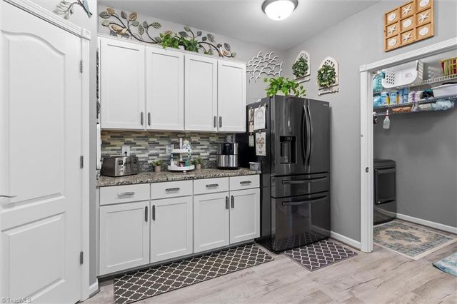 3940 Muddy Creek Drive, Winston-salem, NC 27107