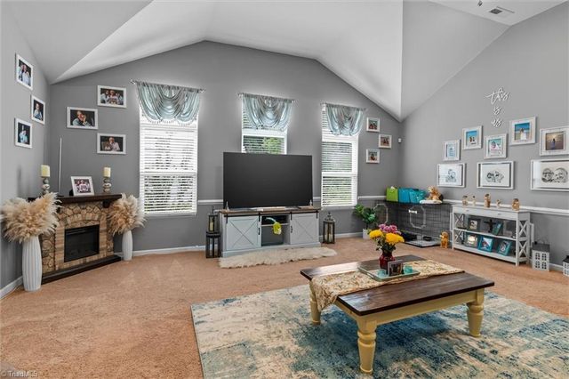3940 Muddy Creek Drive, Winston-salem, NC 27107