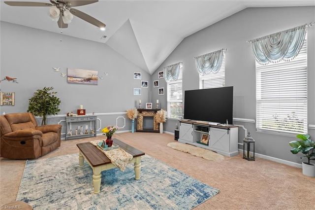 3940 Muddy Creek Drive, Winston-salem, NC 27107