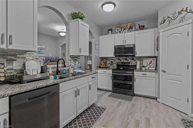3940 Muddy Creek Drive, Winston-salem, NC 27107