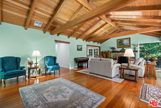 1702 Crater Lane, Los Angeles, CA 90077