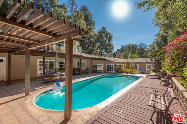 1702 Crater Lane, Los Angeles, CA 90077