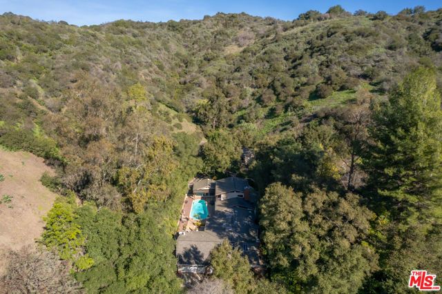 1702 Crater Lane, Los Angeles, CA 90077