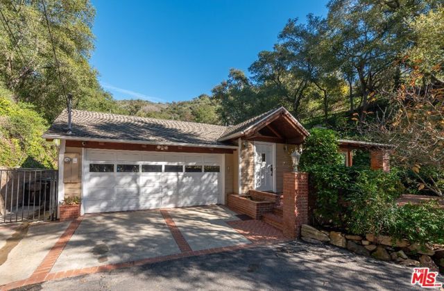 1702 Crater Lane, Los Angeles, CA 90077