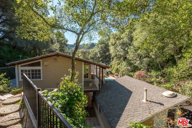 1702 Crater Lane, Los Angeles, CA 90077