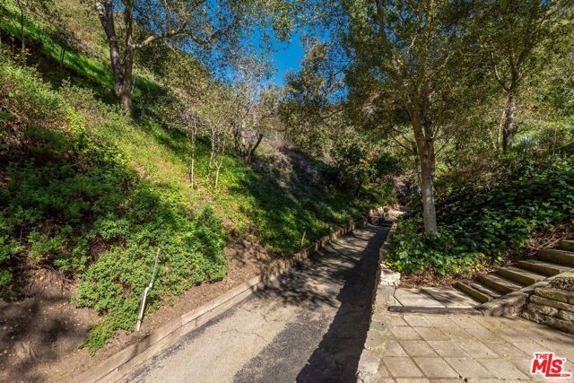 1702 Crater Lane, Los Angeles, CA 90077