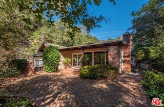 1702 Crater Lane, Los Angeles, CA 90077