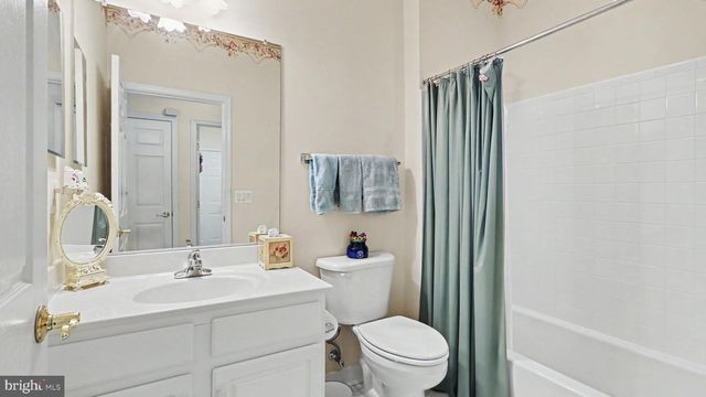 12900 BARRONS REACH LN, Bristow, VA 20136
