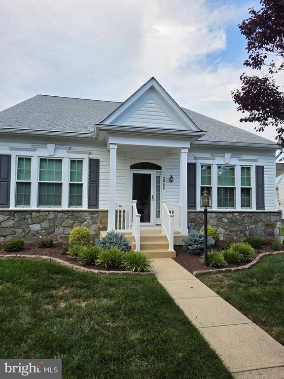 12900 BARRONS REACH LN, Bristow, VA 20136