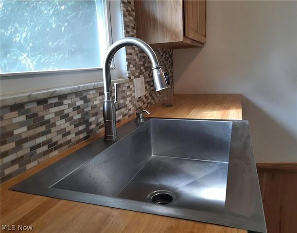 1273 Barcelona Drive, Akron, OH 44313