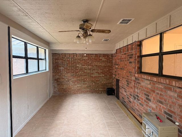 2900 SE 6th Street SE, Mineral Wells, TX 76067