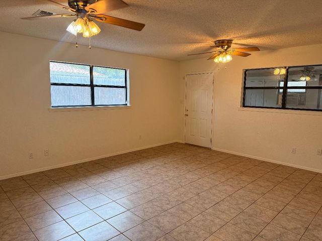 2900 SE 6th Street SE, Mineral Wells, TX 76067
