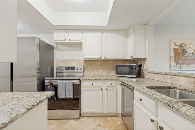 8434 Towneship Lane, Dallas, TX 75243