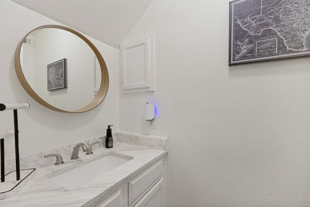 8434 Towneship Lane, Dallas, TX 75243