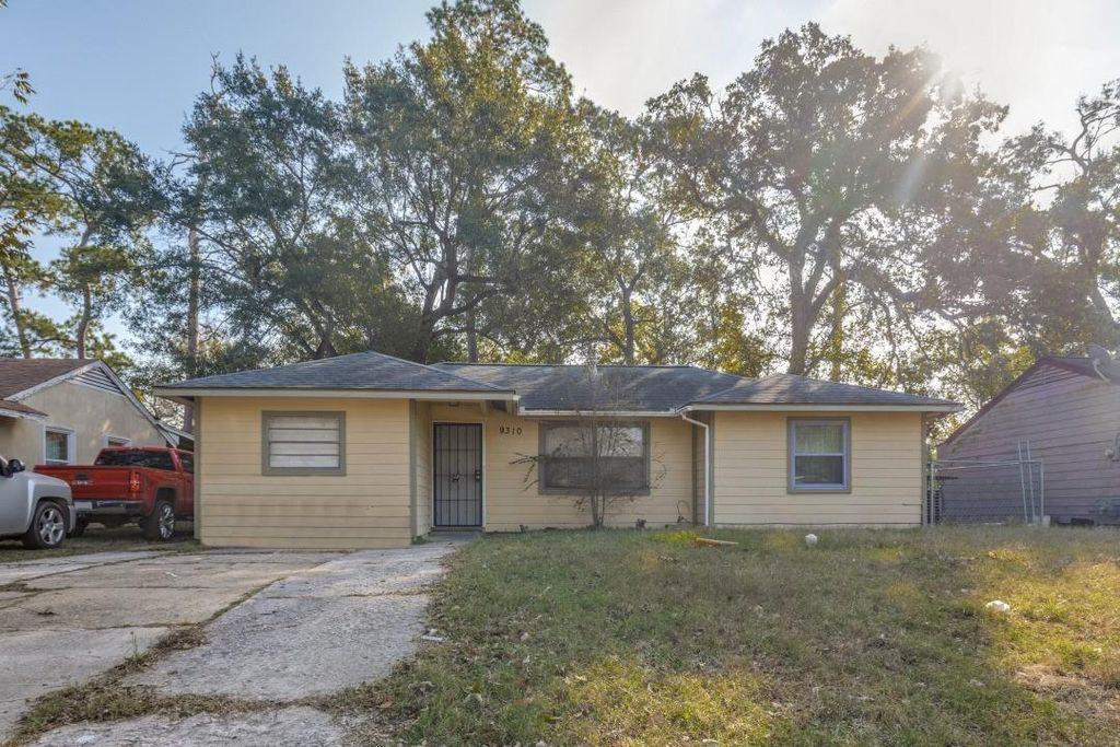 9310 Forest View Street, Houston, TX 77078