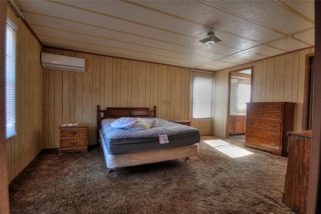 204 Lagitos LN, Llano, TX 78643