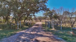 204 Lagitos LN, Llano, TX 78643