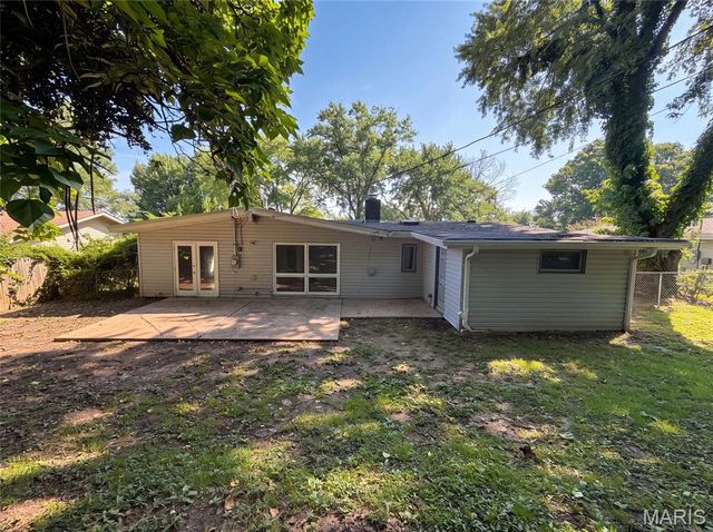 30 Graeler Drive, St Louis, MO 63146