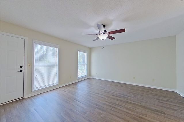 180 Heritage Circle, Blackshear, GA 31516