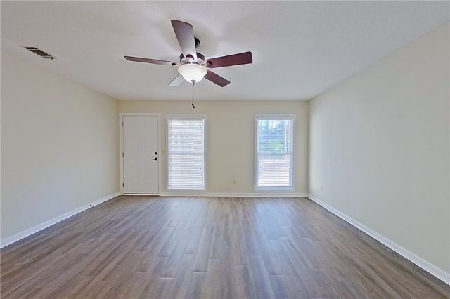 180 Heritage Circle, Blackshear, GA 31516