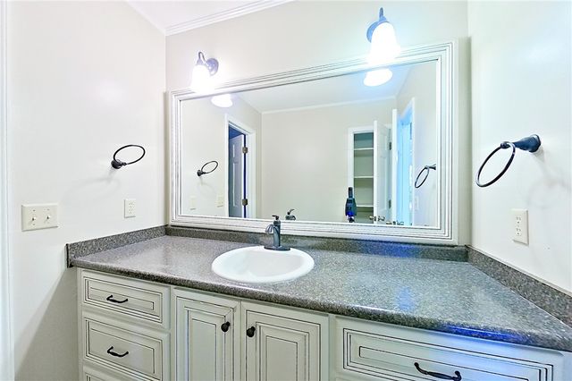 180 Heritage Circle, Blackshear, GA 31516