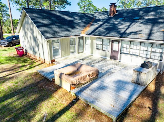 180 Heritage Circle, Blackshear, GA 31516