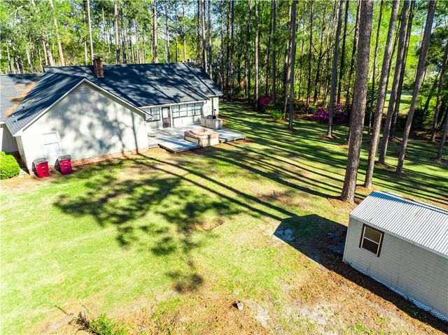 180 Heritage Circle, Blackshear, GA 31516