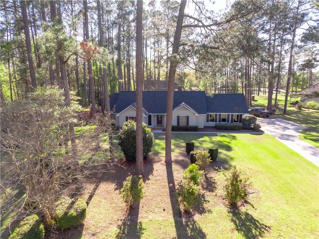 180 Heritage Circle, Blackshear, GA 31516