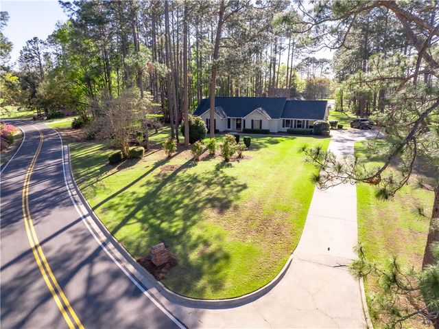 180 Heritage Circle, Blackshear, GA 31516