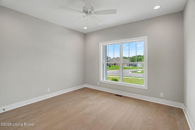 1603 Meremont Ridge Rd, Louisville, KY 40245