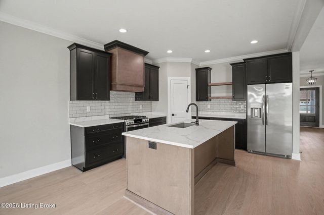 1603 Meremont Ridge Rd, Louisville, KY 40245