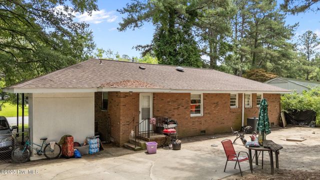 1832 Blandwood Drive, Rocky Mount, NC 27801