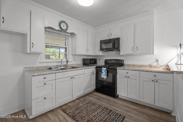 1832 Blandwood Drive, Rocky Mount, NC 27801