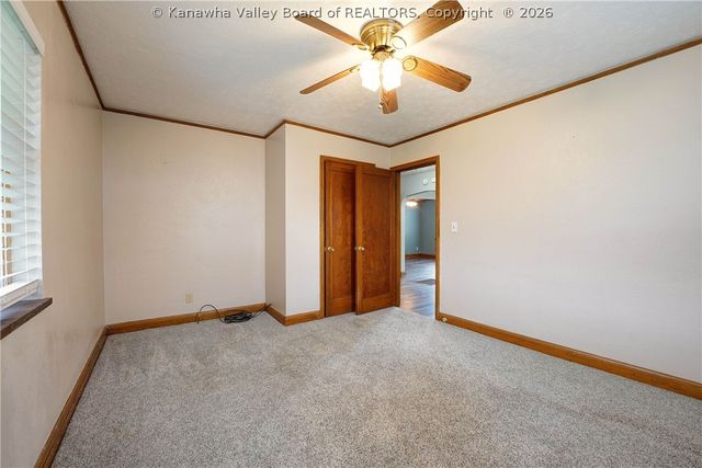 127 Main Avenue, Nitro, WV 25173