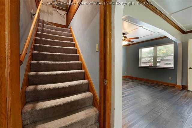 127 Main Avenue, Nitro, WV 25173